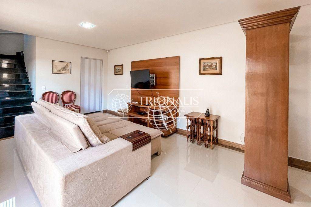 Casa à venda com 3 quartos, 114m² - Foto 14