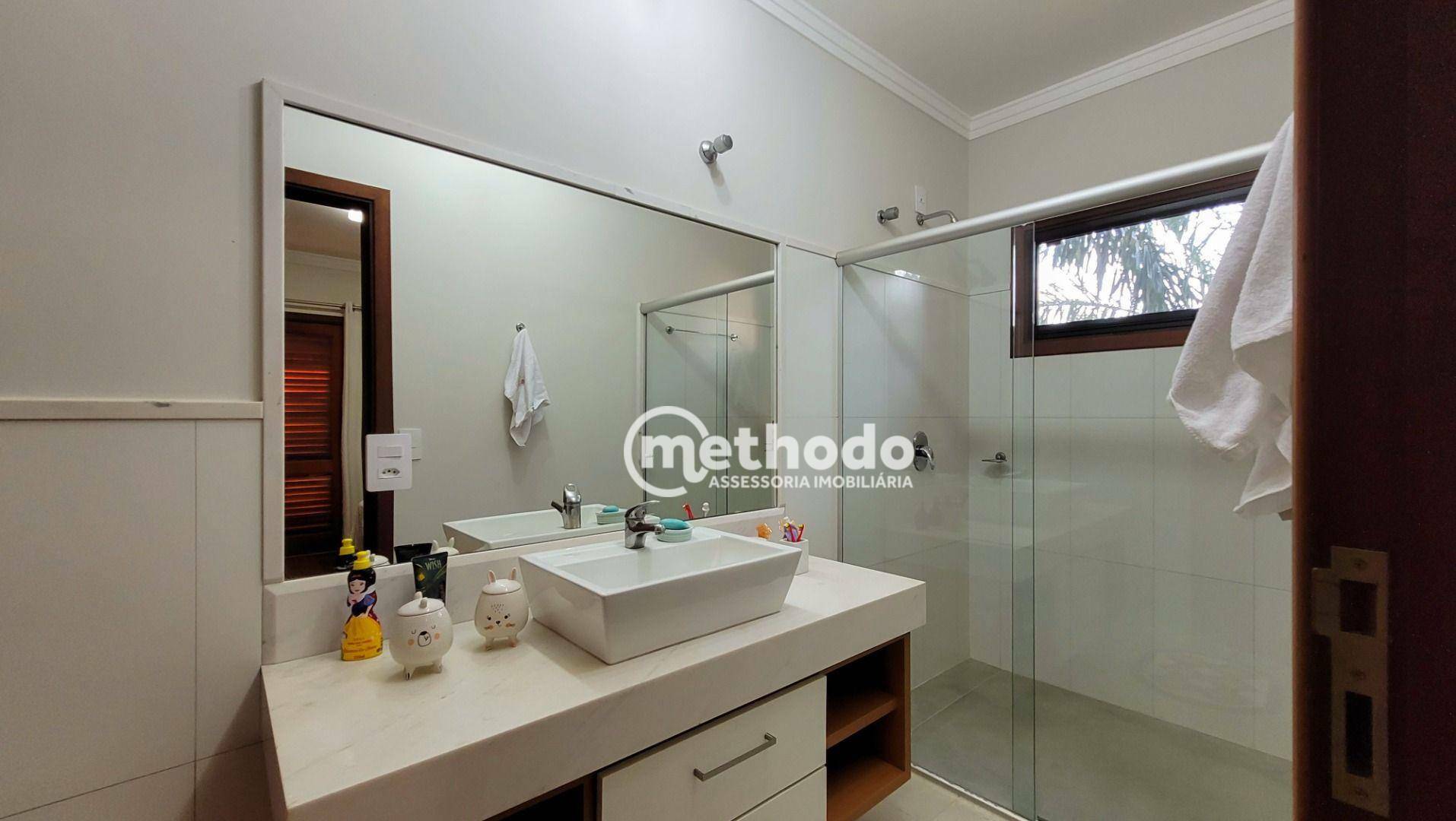 Casa de Condomínio à venda com 4 quartos, 309m² - Foto 24