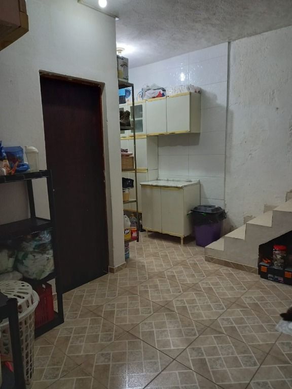 Casa à venda com 2 quartos, 156m² - Foto 14