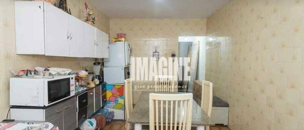 Sobrado à venda com 3 quartos, 160m² - Foto 4