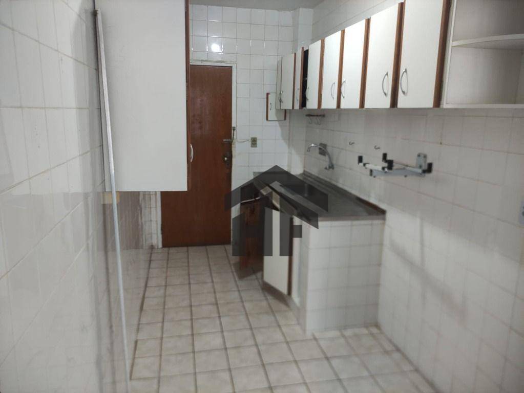 Apartamento à venda com 3 quartos, 100m² - Foto 7