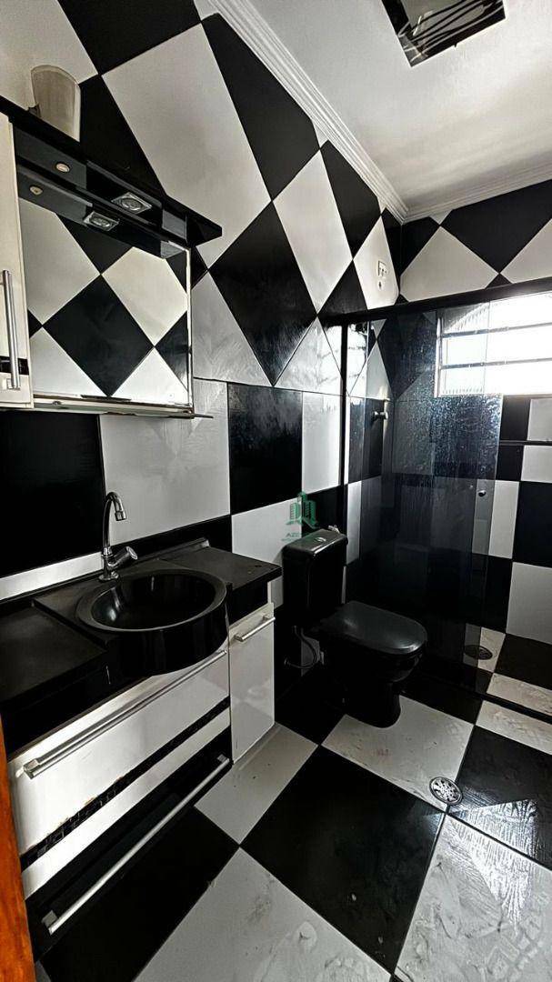 Apartamento para alugar com 2 quartos, 65m² - Foto 15