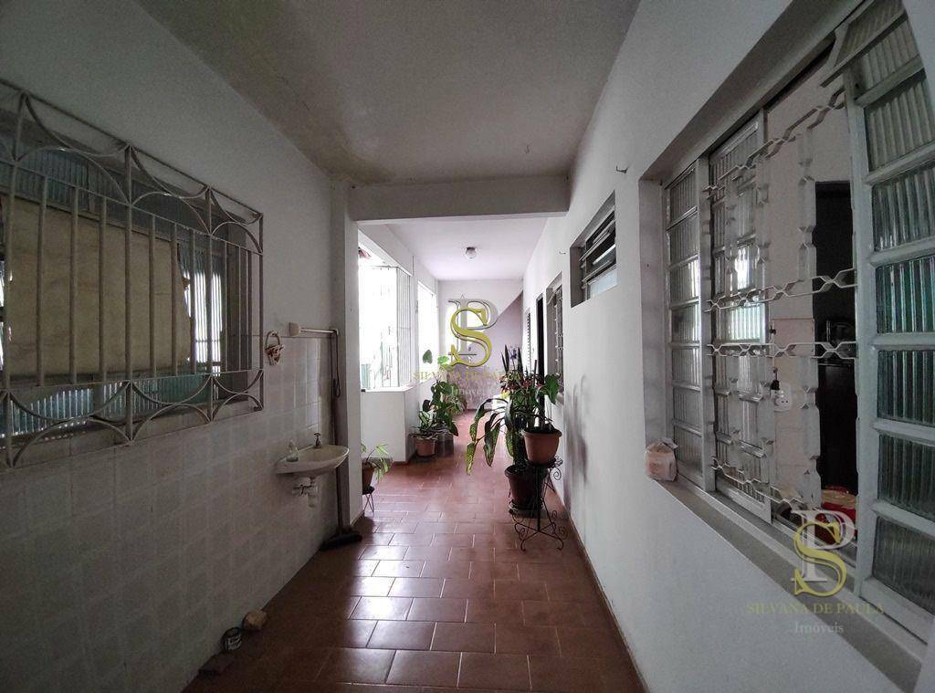 Casa à venda com 3 quartos, 243m² - Foto 17