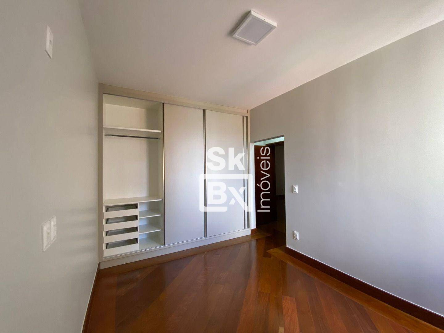 Apartamento à venda com 4 quartos, 271m² - Foto 18