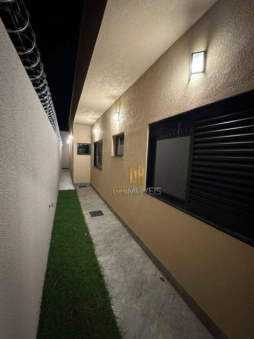 Casa à venda com 3 quartos, 172m² - Foto 3