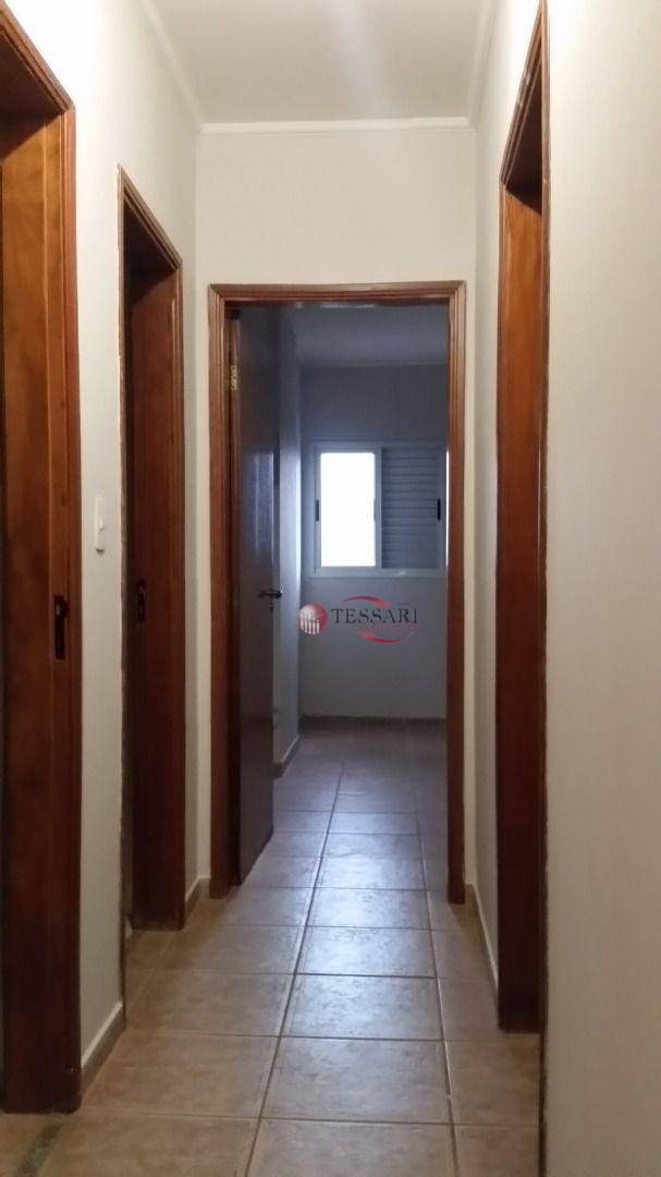 Apartamento para alugar com 3 quartos, 95m² - Foto 6