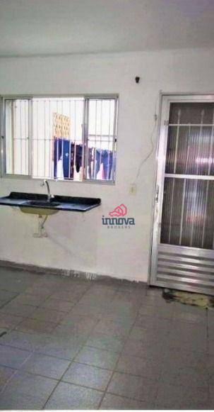 Sobrado à venda com 2 quartos, 57m² - Foto 13