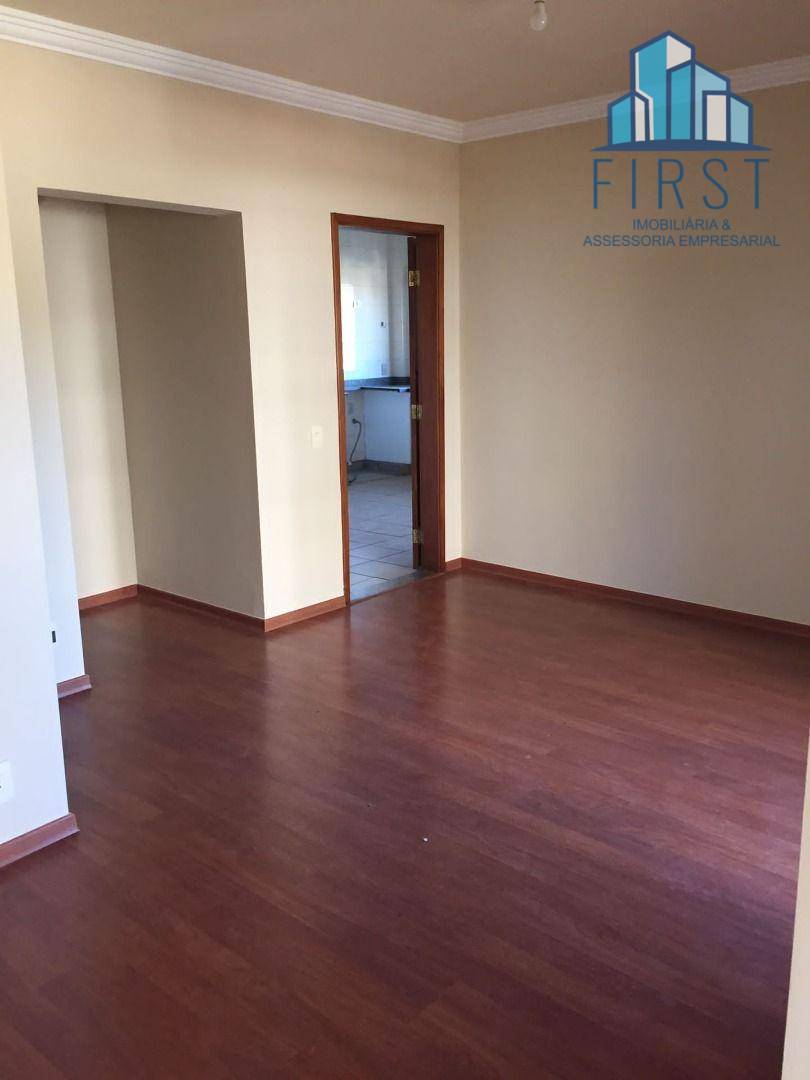 Apartamento à venda com 3 quartos, 182m² - Foto 5