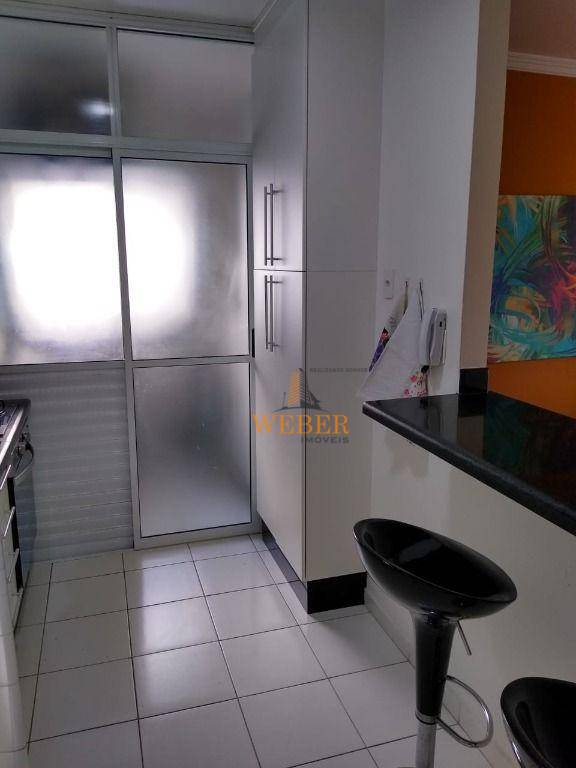 Apartamento à venda com 3 quartos, 64m² - Foto 2