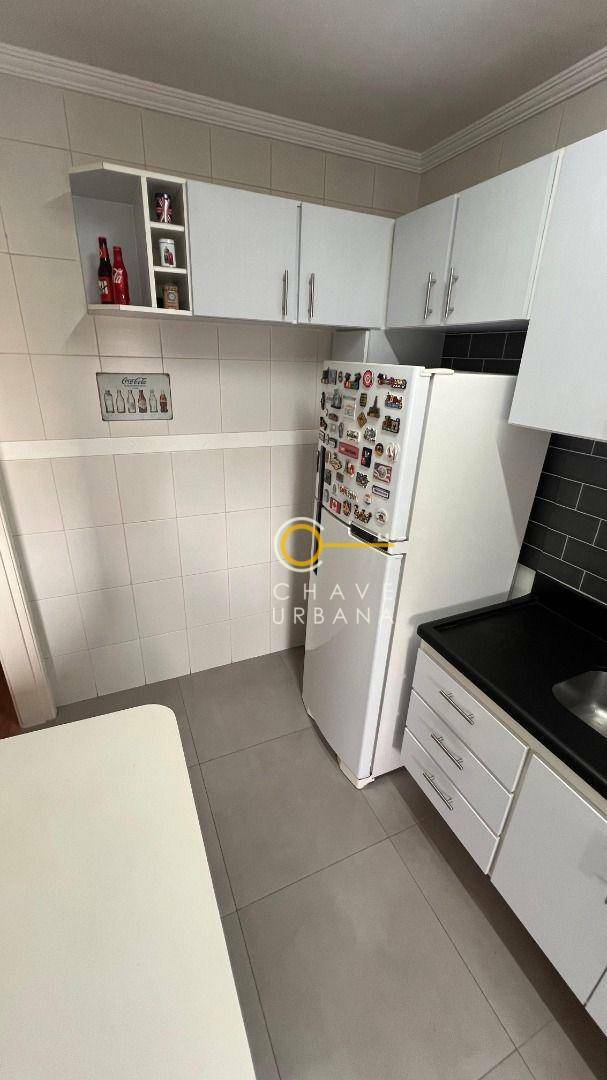 Apartamento à venda com 2 quartos, 60m² - Foto 17