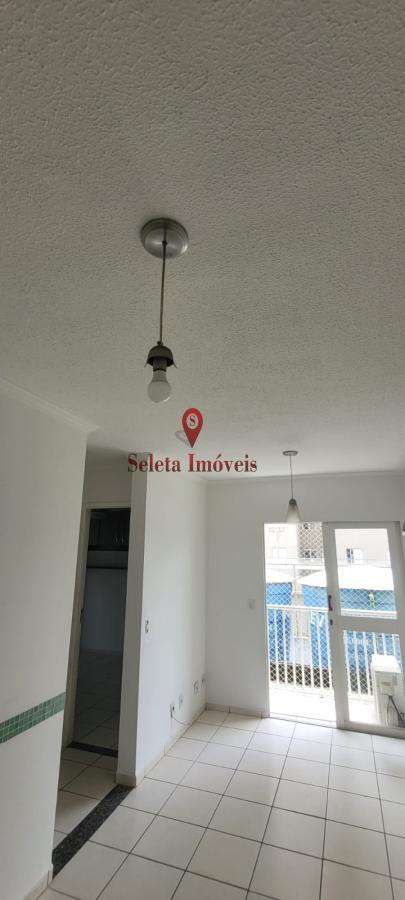 Apartamento à venda com 2 quartos, 49m² - Foto 2