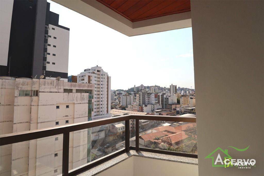 Apartamento à venda com 3 quartos, 137m² - Foto 3