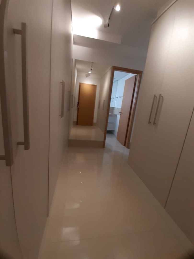 Apartamento à venda com 3 quartos, 220m² - Foto 17