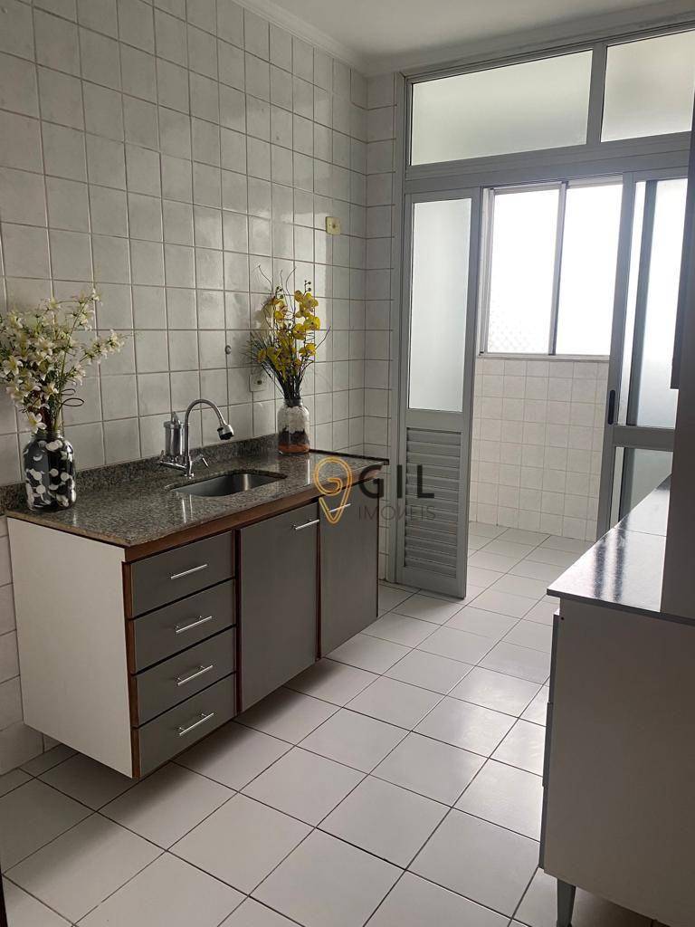 Apartamento à venda com 3 quartos, 70m² - Foto 11