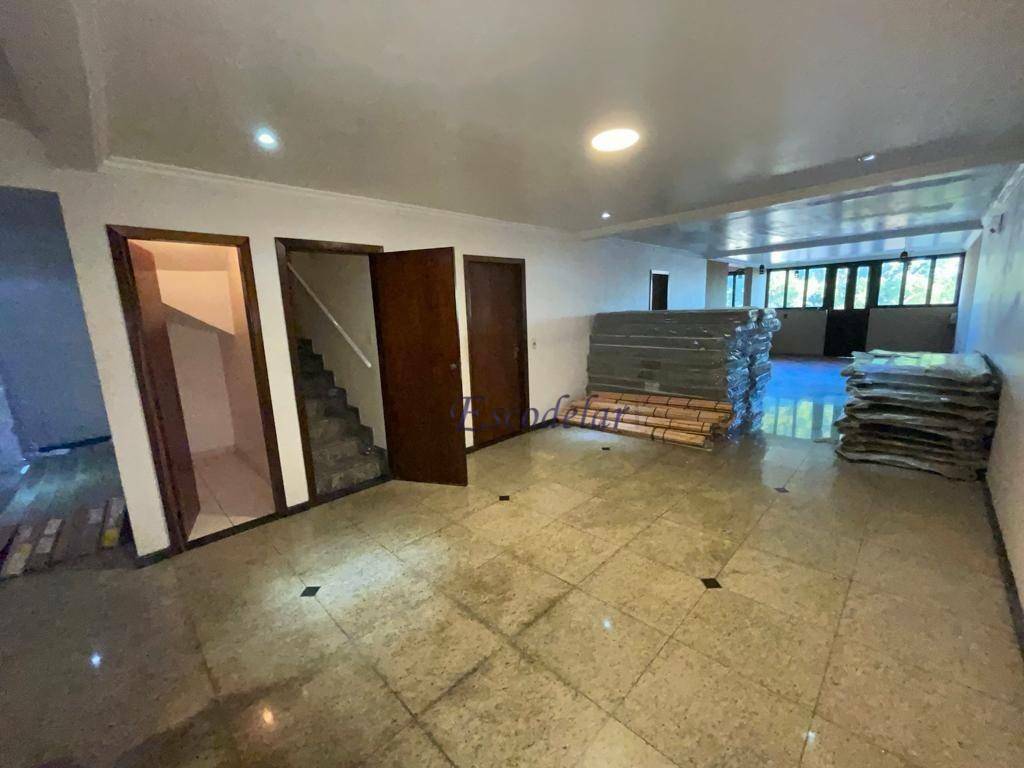 Sobrado à venda com 8 quartos, 320m² - Foto 26