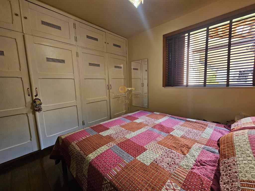 Casa à venda com 4 quartos, 200m² - Foto 29