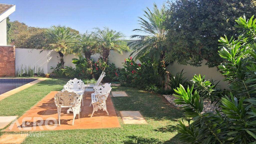 Casa de Condomínio à venda com 6 quartos, 700m² - Foto 4