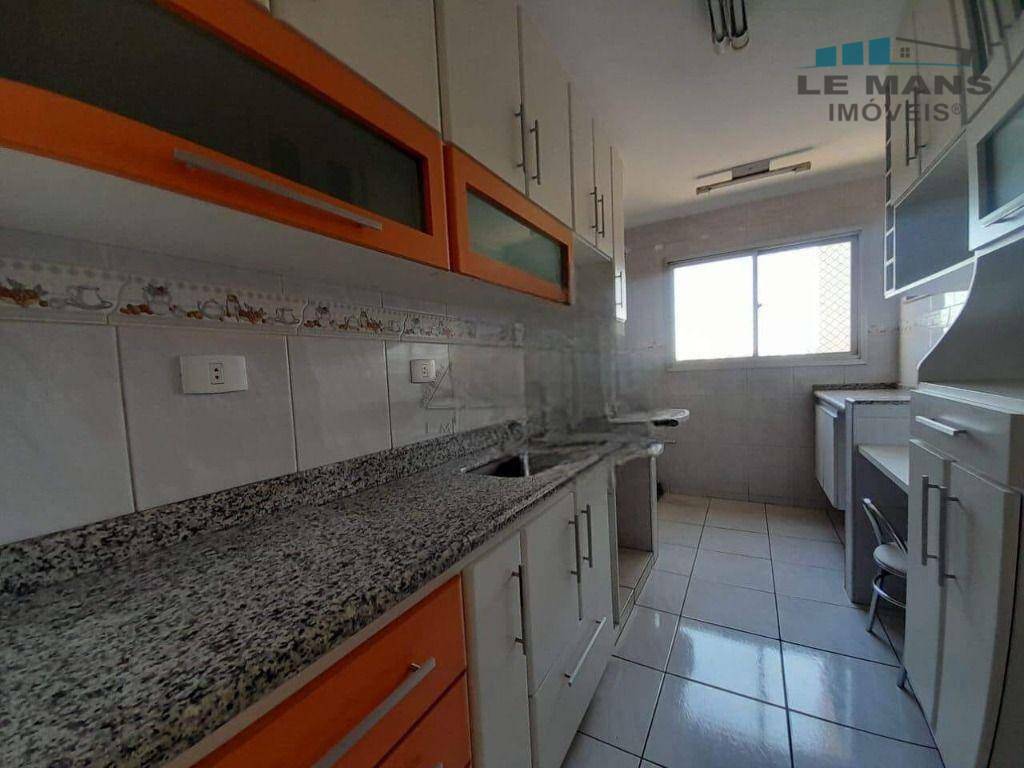 Apartamento à venda com 3 quartos, 82m² - Foto 7