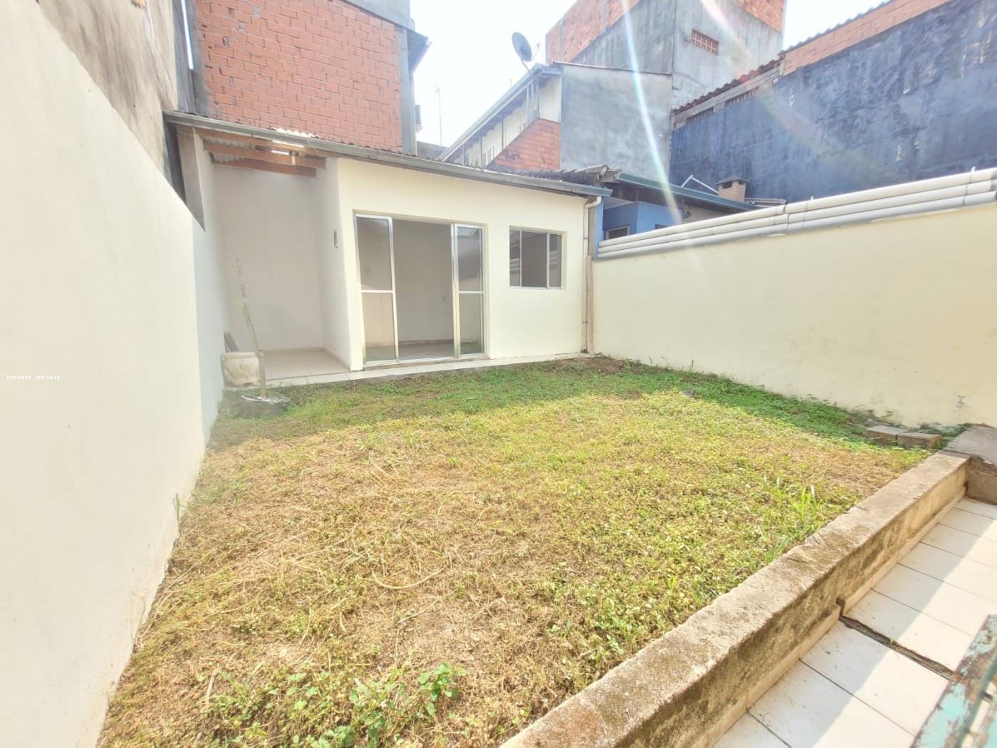 Casa à venda com 3 quartos, 168m² - Foto 15