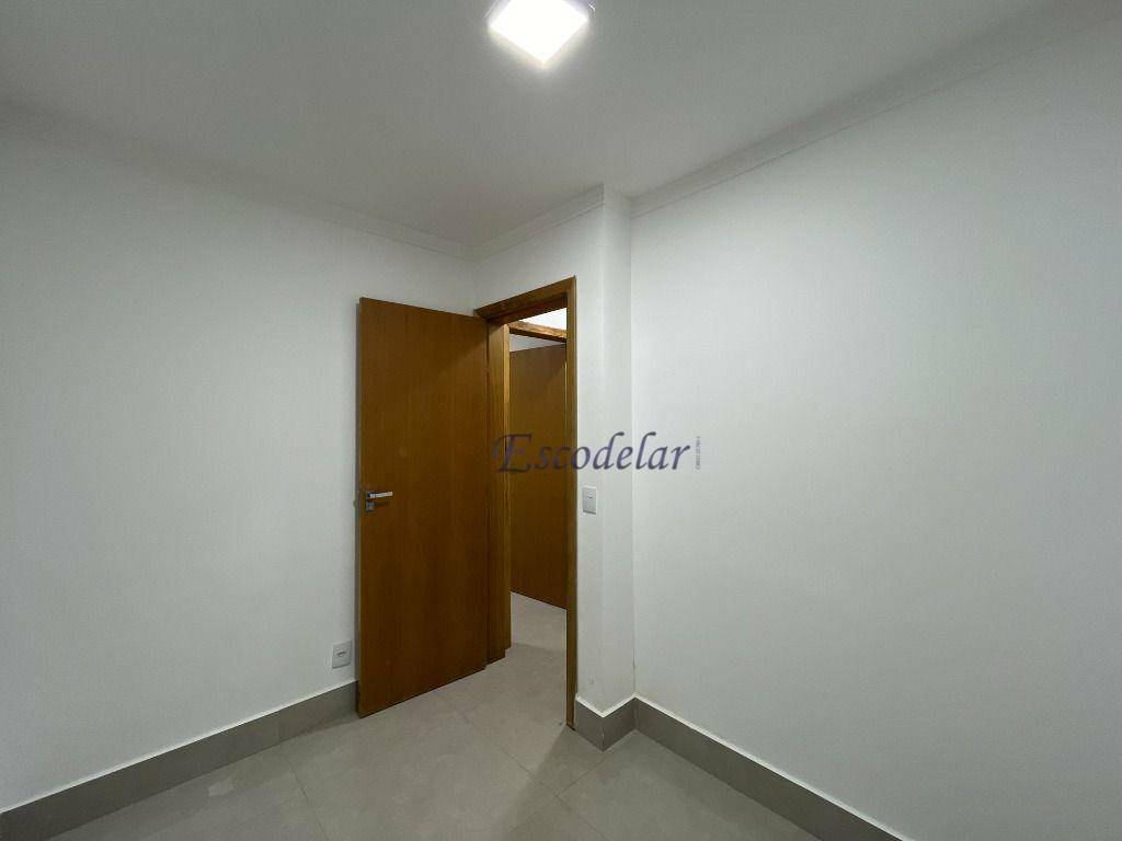 Apartamento à venda com 2 quartos, 37m² - Foto 2