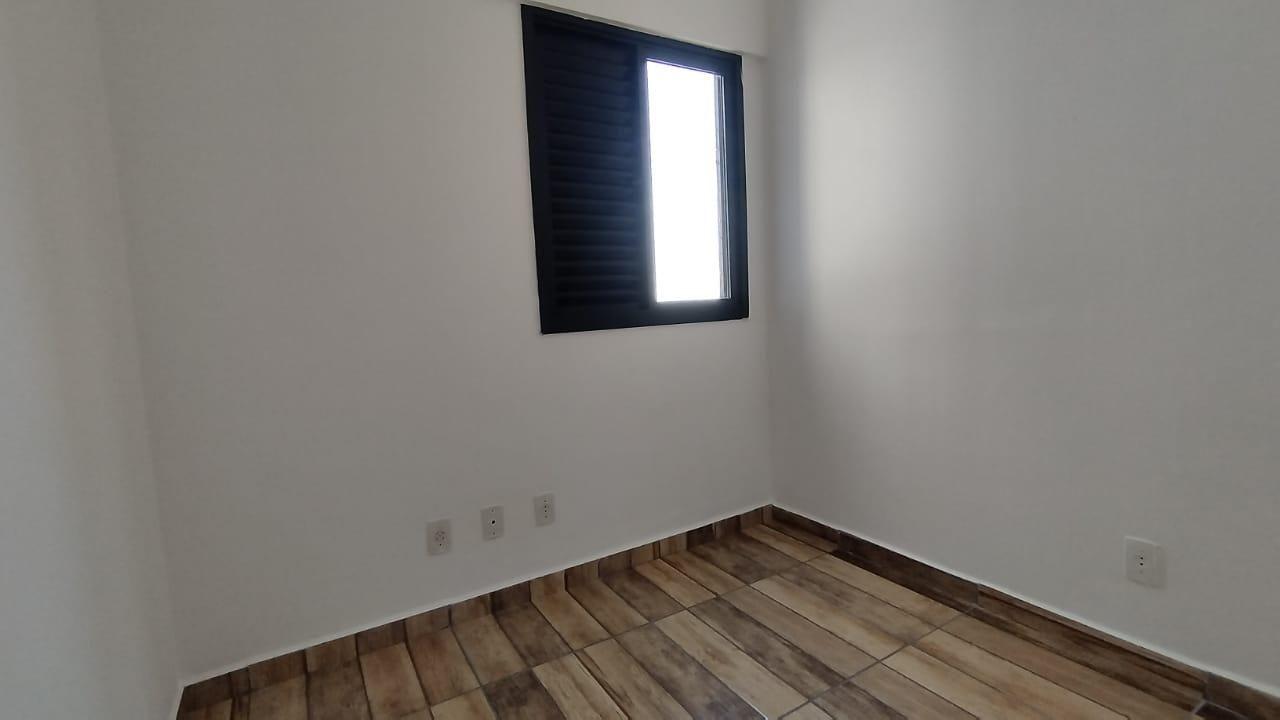 Apartamento à venda com 3 quartos, 60m² - Foto 17