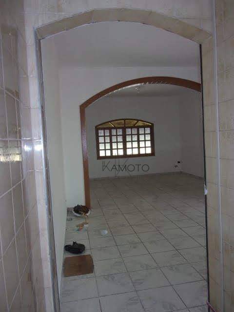 Sobrado à venda com 2 quartos, 320m² - Foto 6