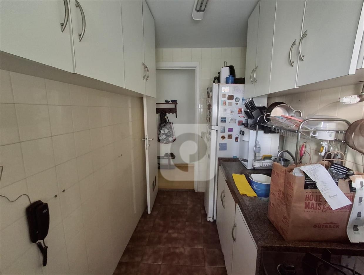 Apartamento à venda com 1 quarto, 55m² - Foto 11