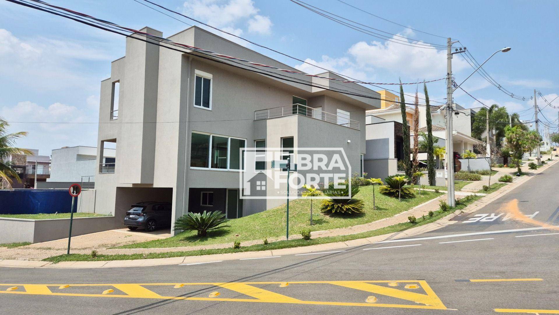 Casa de Condomínio para alugar com 4 quartos, 640m² - Foto 1