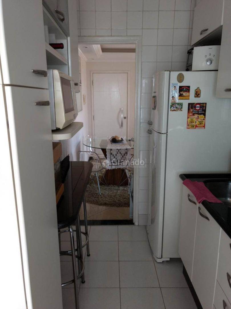 Apartamento à venda com 2 quartos, 50m² - Foto 4