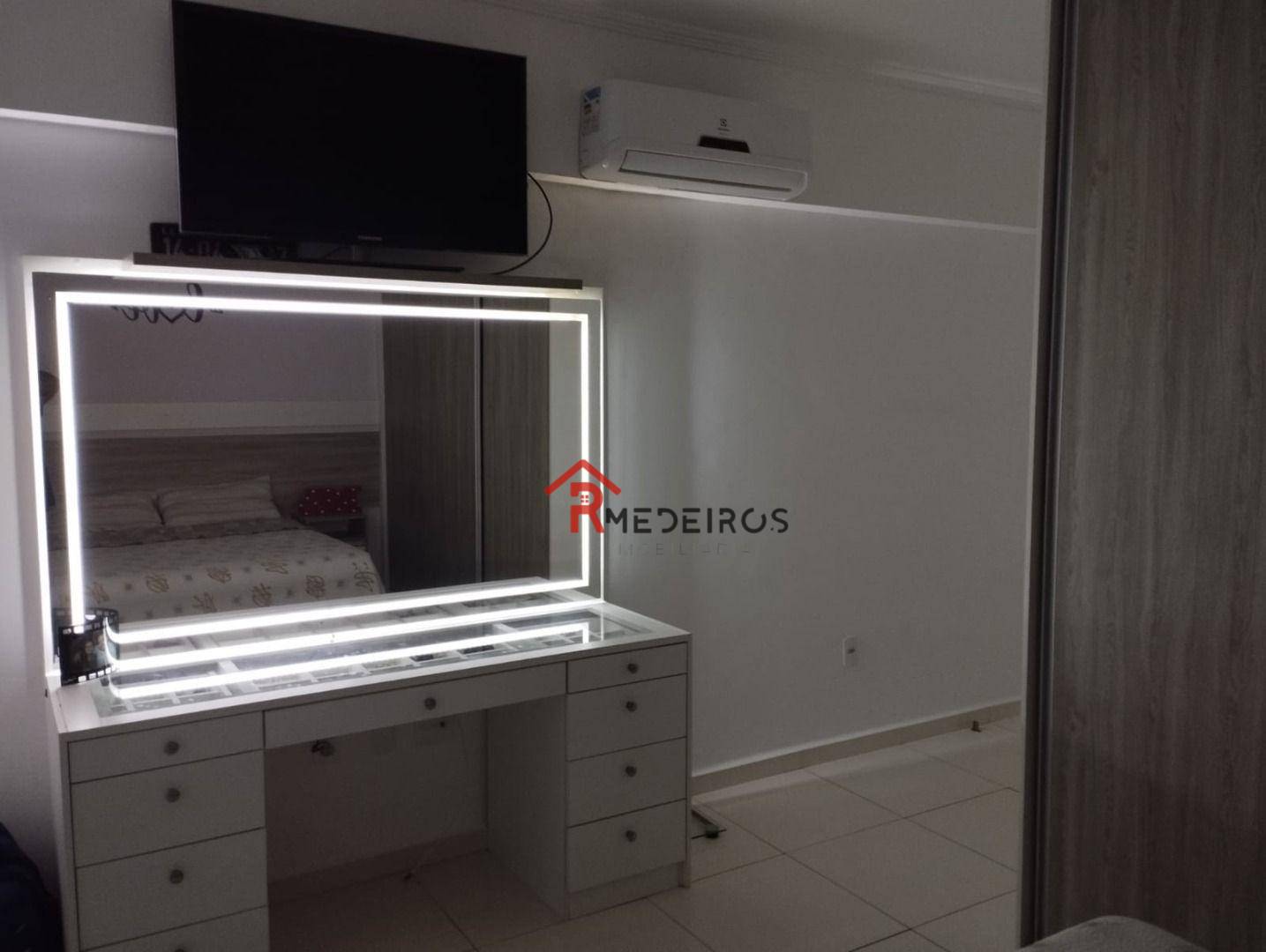 Apartamento à venda com 2 quartos, 90m² - Foto 18