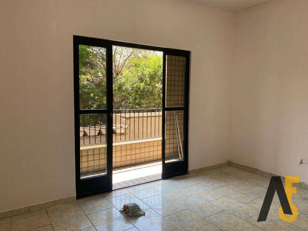 Apartamento à venda com 2 quartos, 72m² - Foto 14