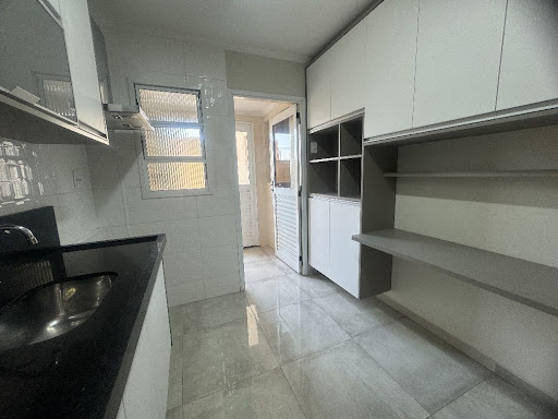 Apartamento à venda com 3 quartos, 123m² - Foto 3