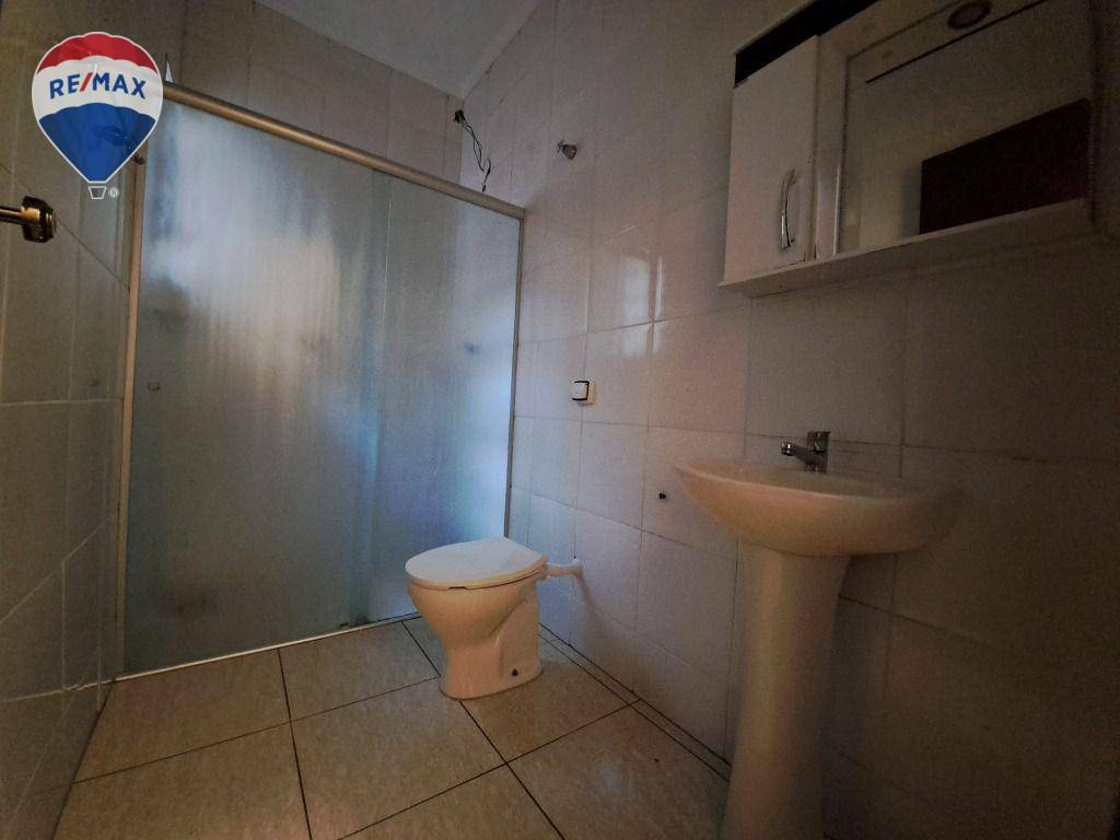 Casa à venda com 2 quartos, 62m² - Foto 3