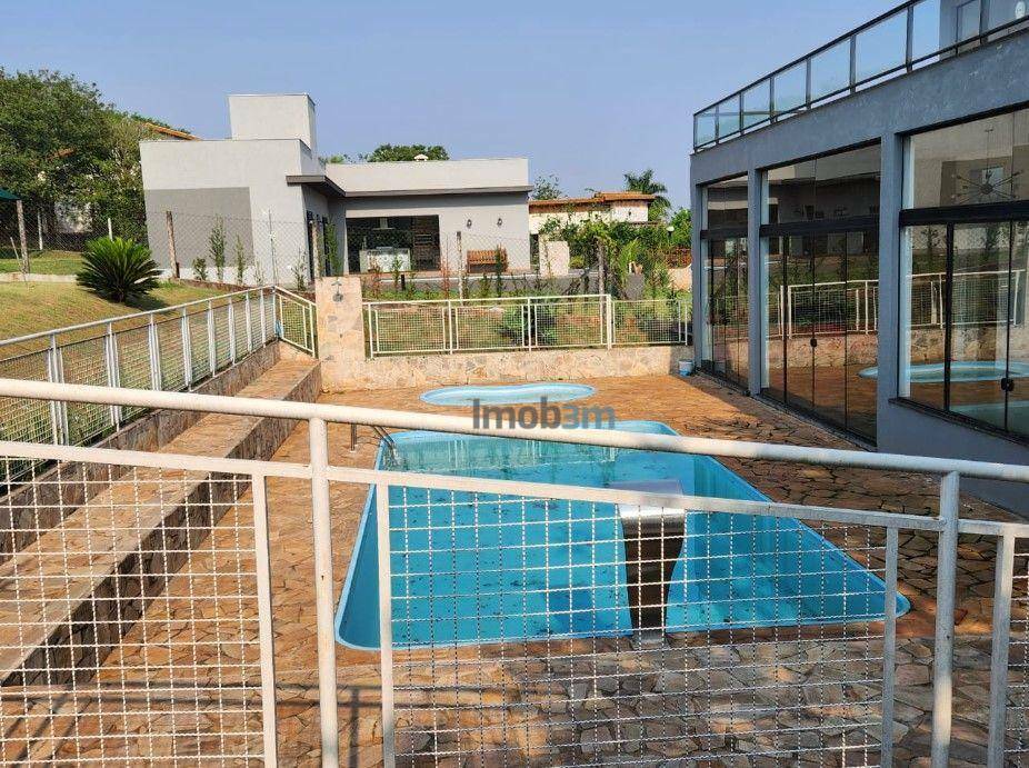 Sobrado à venda com 3 quartos, 327m² - Foto 2