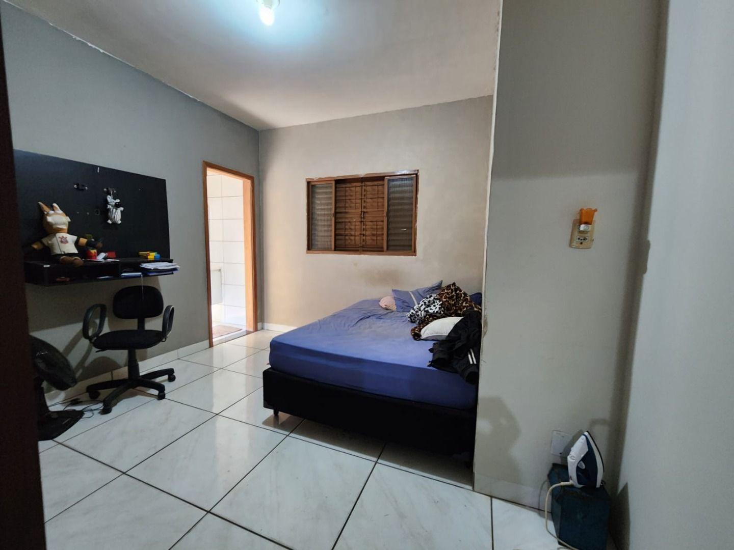 Casa à venda com 3 quartos, 250m² - Foto 11