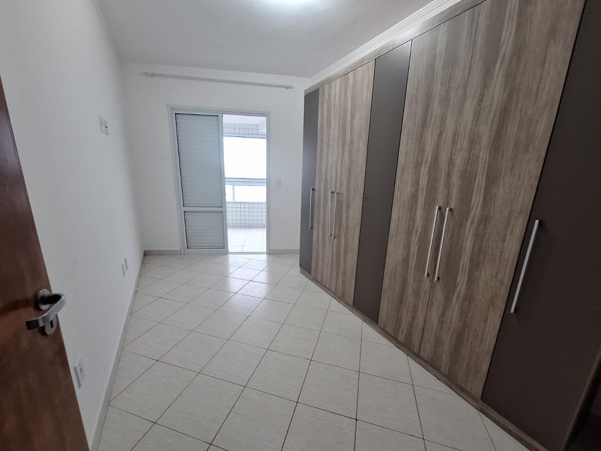 Apartamento para alugar com 2 quartos, 97m² - Foto 10