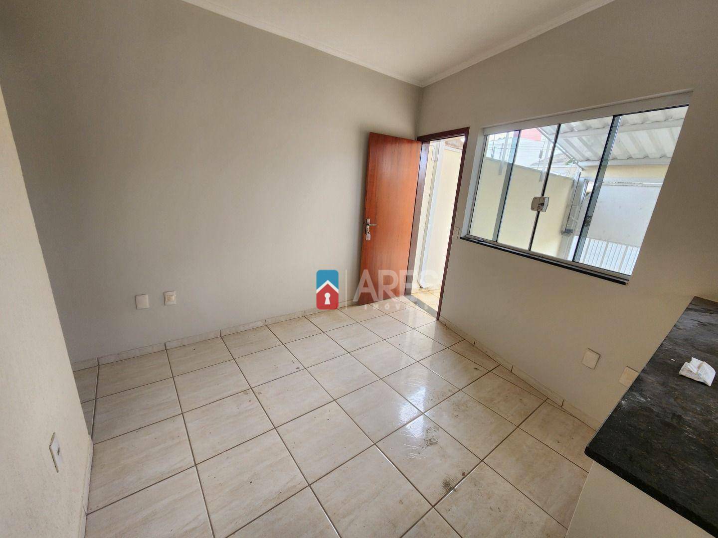 Casa à venda com 3 quartos, 63m² - Foto 5