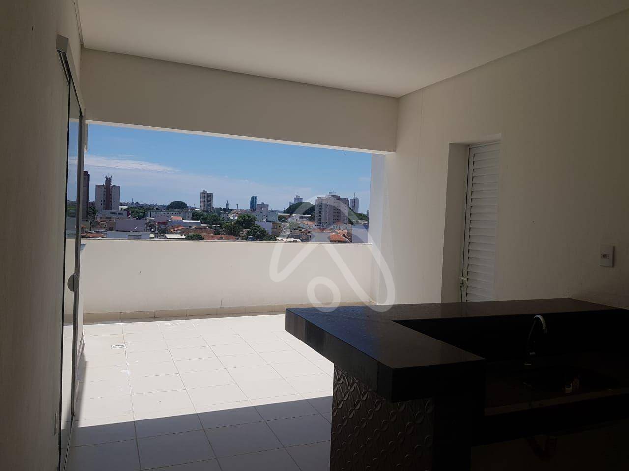 Apartamento à venda com 3 quartos, 150m² - Foto 9