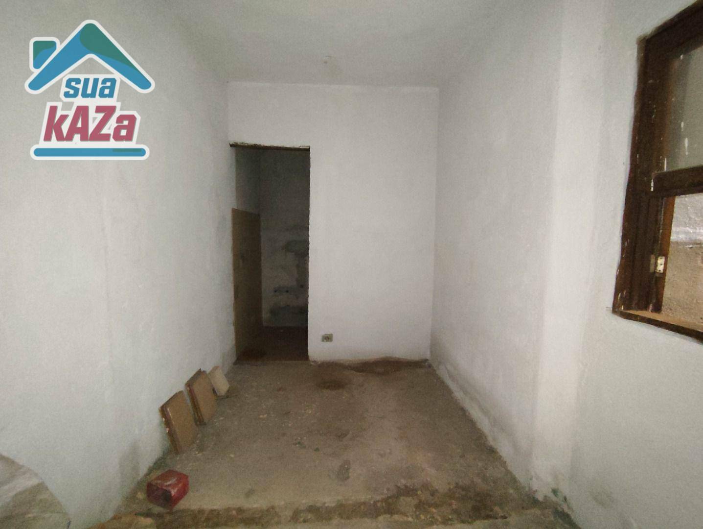 Casa à venda com 6 quartos, 230m² - Foto 10