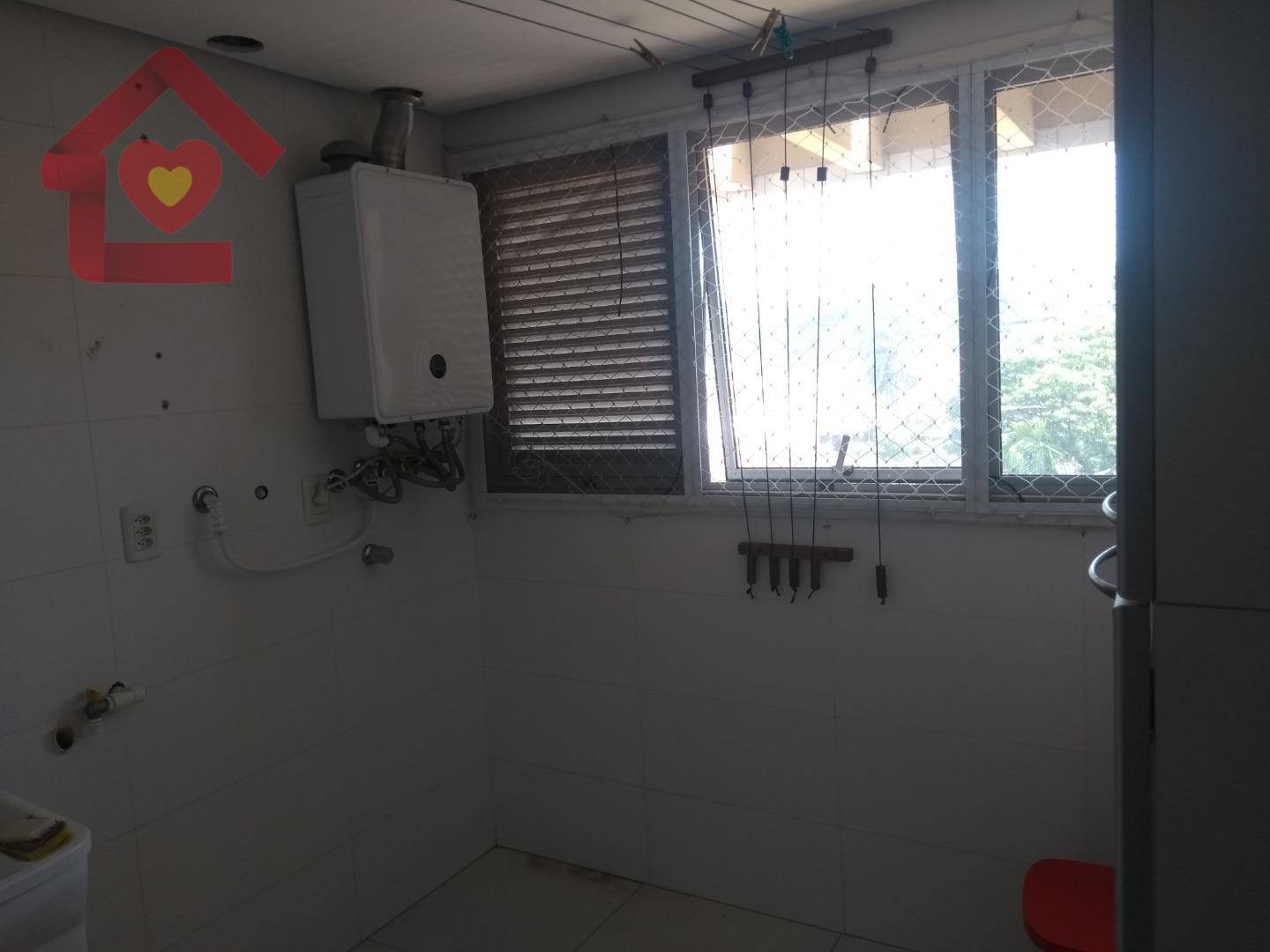 Apartamento à venda com 3 quartos, 165m² - Foto 6