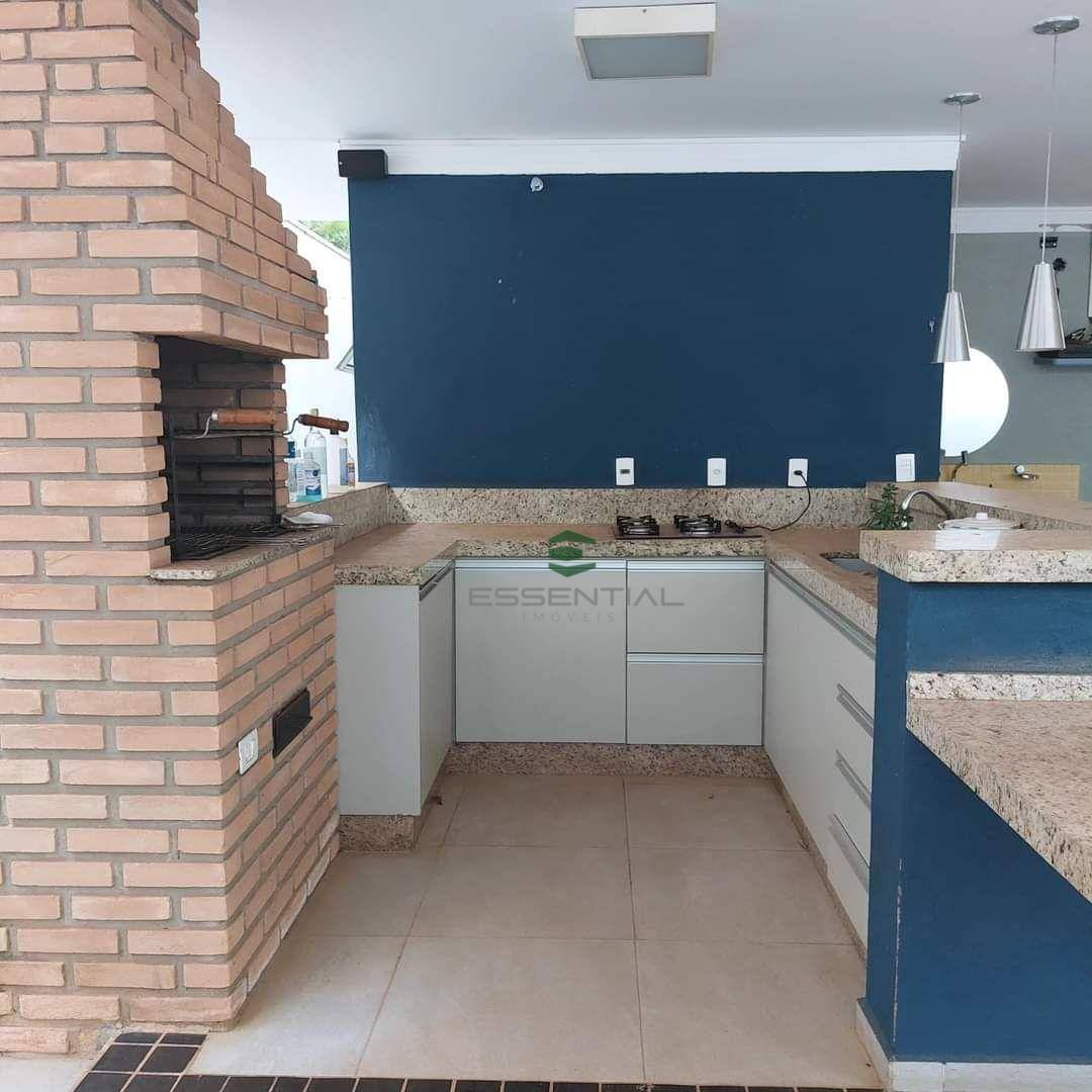 Casa de Condomínio à venda com 3 quartos, 248m² - Foto 3