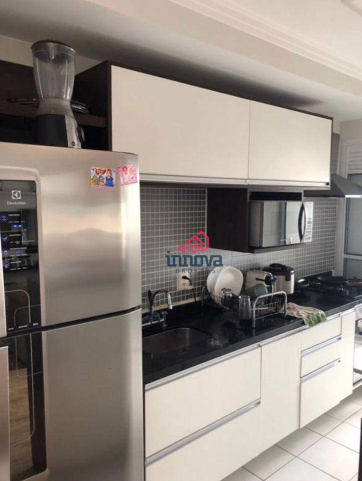 Apartamento à venda com 2 quartos, 70m² - Foto 5