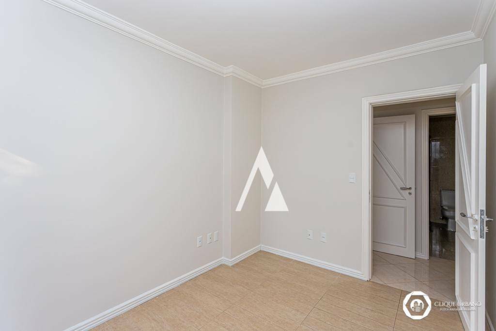 Apartamento à venda com 3 quartos, 148m² - Foto 13