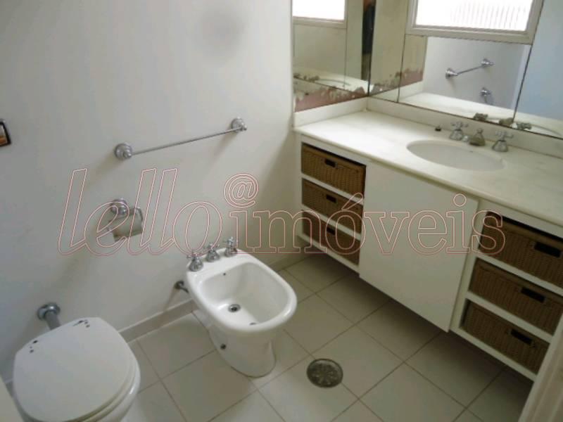 Apartamento para alugar com 3 quartos, 110m² - Foto 16