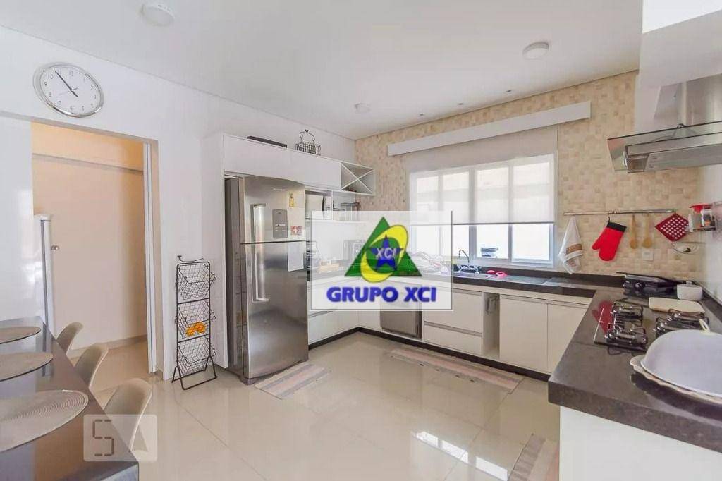 Sobrado à venda com 4 quartos, 312m² - Foto 12