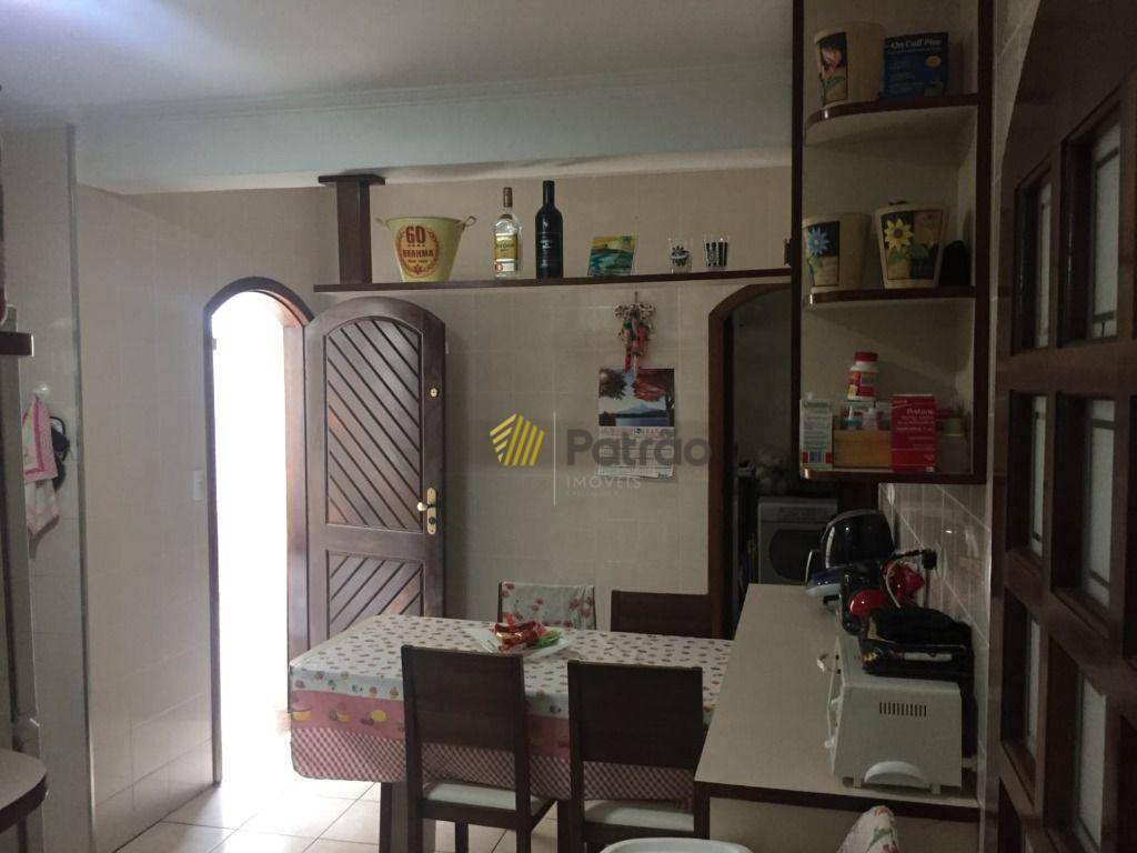 Sobrado à venda com 3 quartos, 157m² - Foto 4