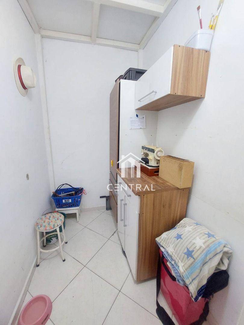 Sobrado à venda com 3 quartos, 180m² - Foto 24