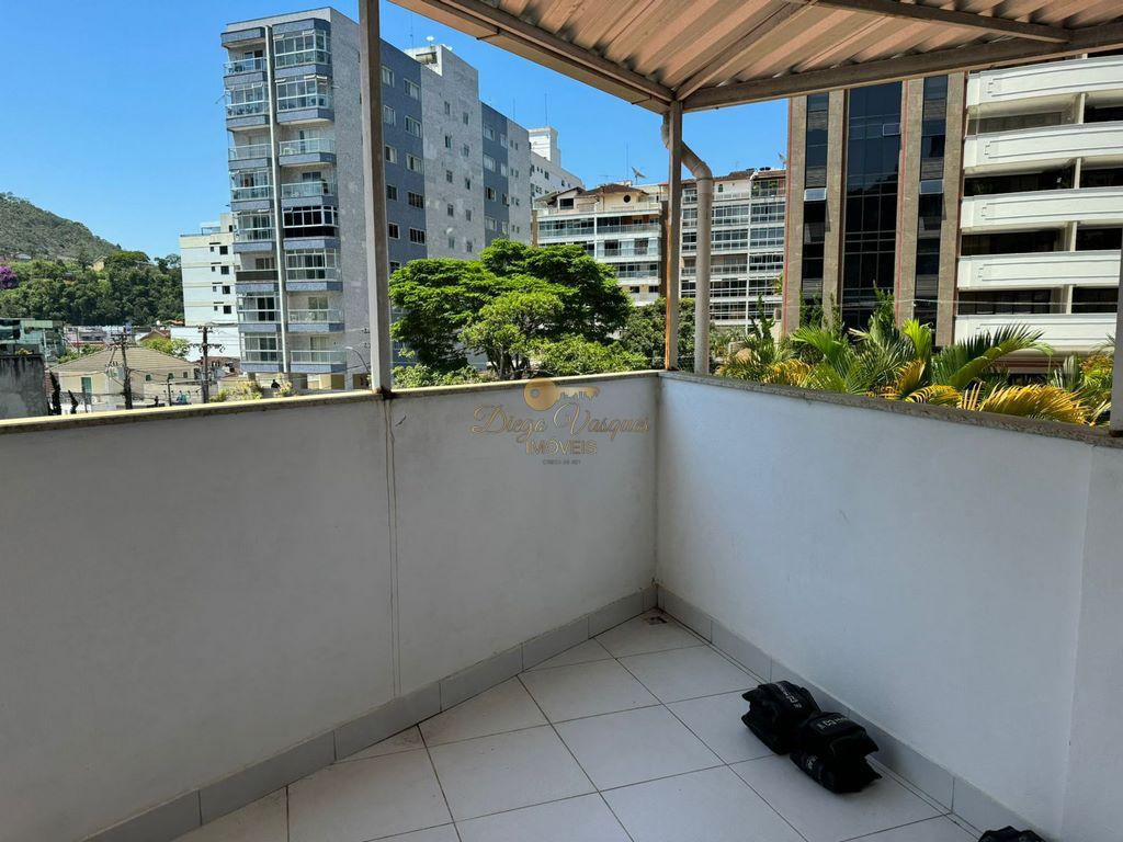 Casa à venda com 9 quartos, 360m² - Foto 12