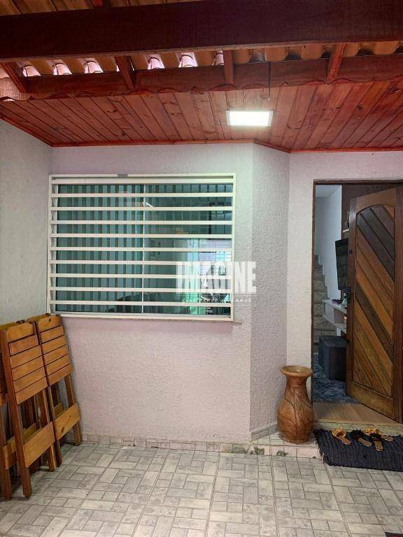 Sobrado à venda com 3 quartos, 110m² - Foto 2