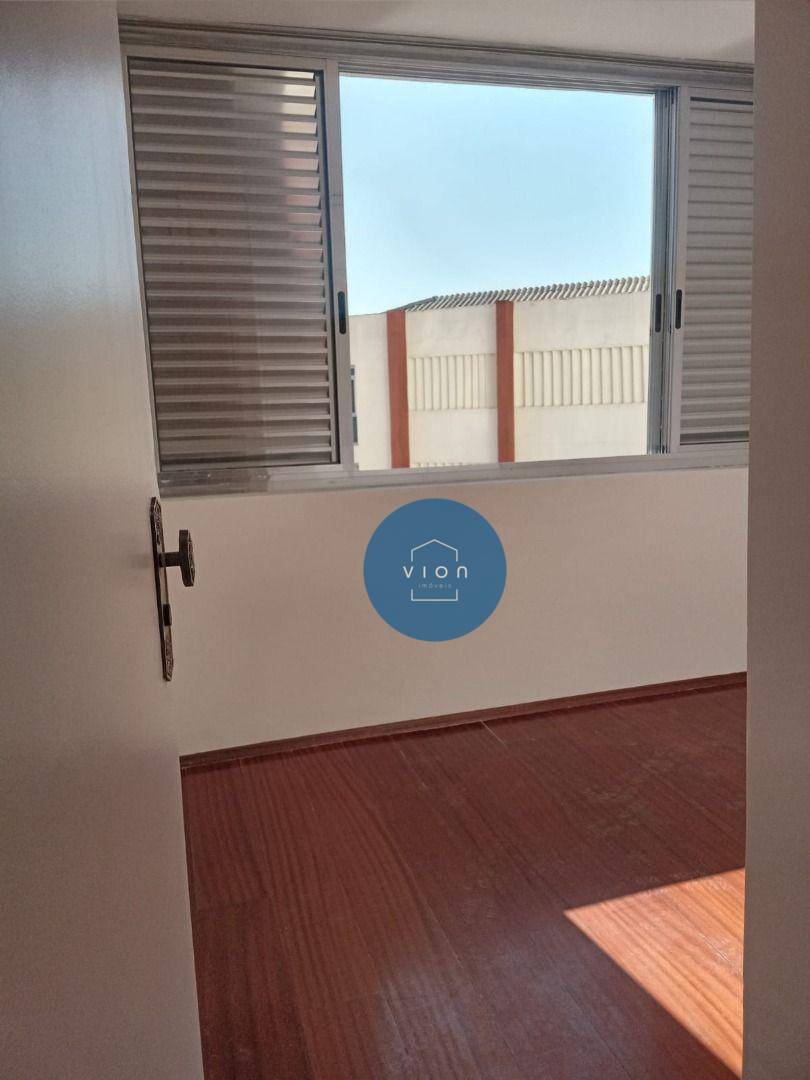 Apartamento para alugar com 2 quartos, 60m² - Foto 6